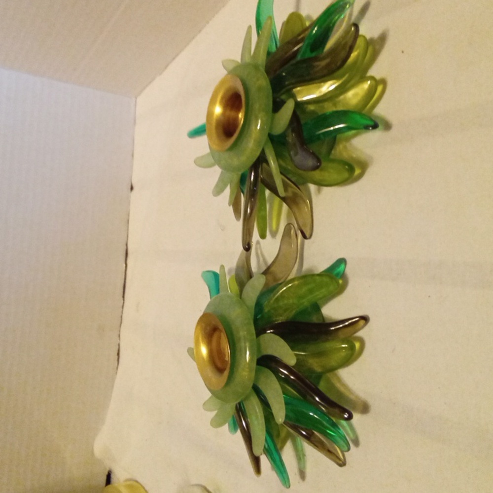 Vintage Lotus Style Candle
